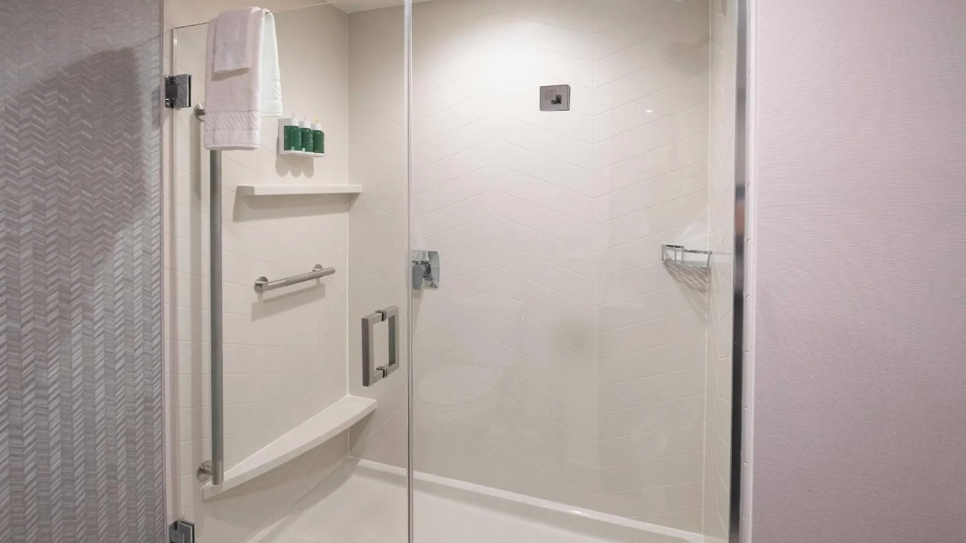 Fairfield By Marriott Edmonton International Airport Hotel Nisku 3*,